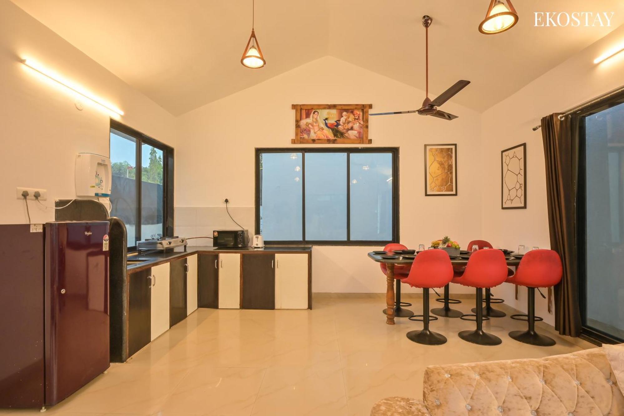 Ekostay - Eclipse Villa Карджат Экстерьер фото
